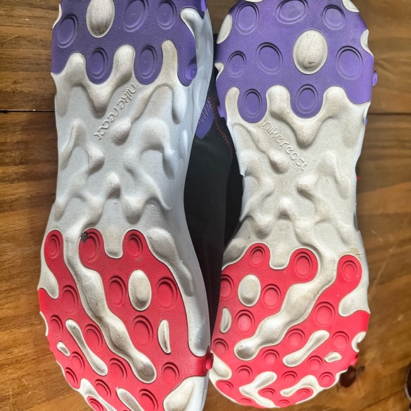 Nike React running shoes woman’s size 8.5 - Picture 4 of 6